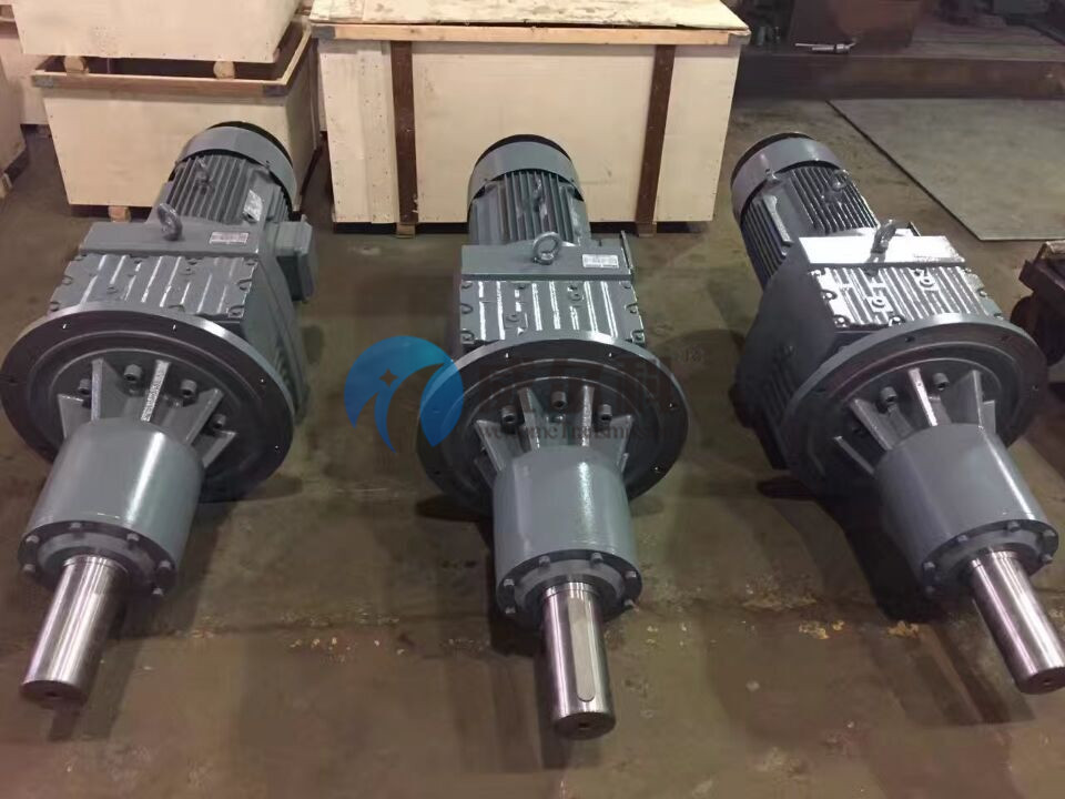 玖龍紙業(yè)訂購(gòu)我司非標(biāo)減速機(jī)9臺(tái)，維修十噸級(jí)減速機(jī)一臺(tái)